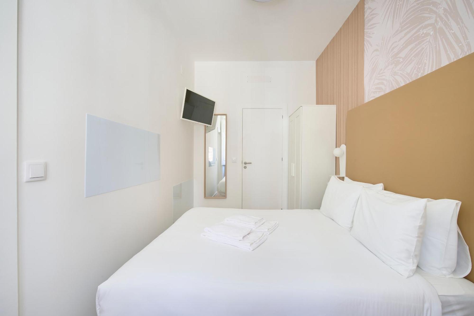Hostal Brand New Anjos