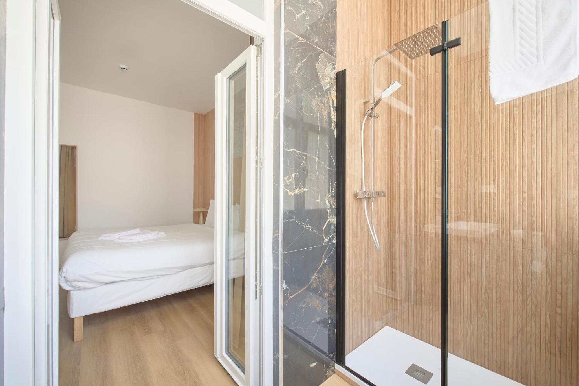 Brand New Anjos Hostal