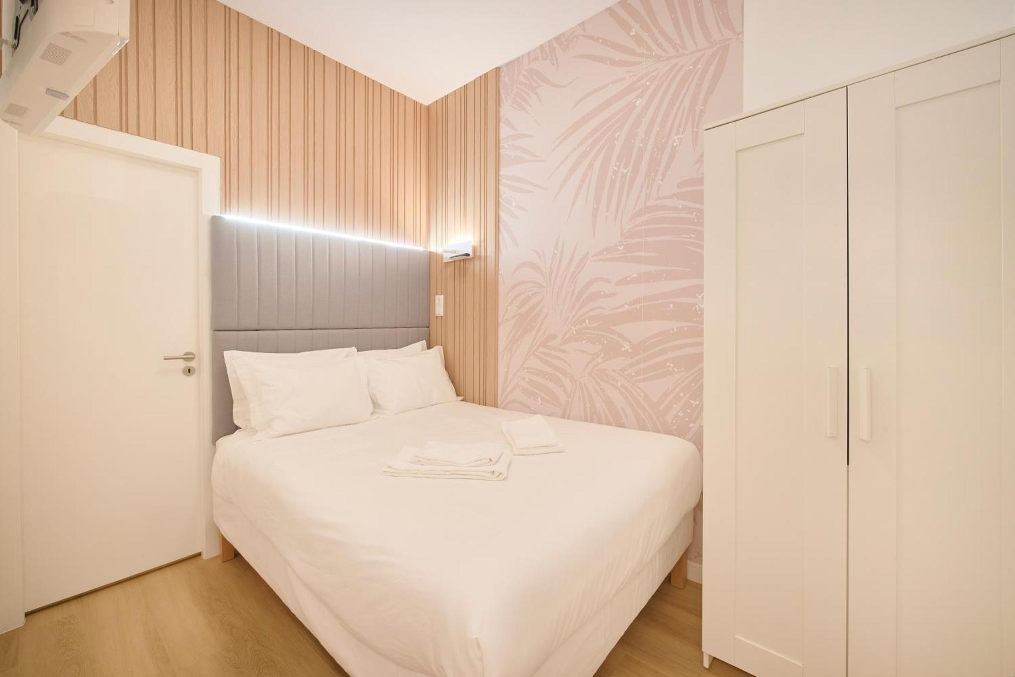 Hostal Brand New Anjos