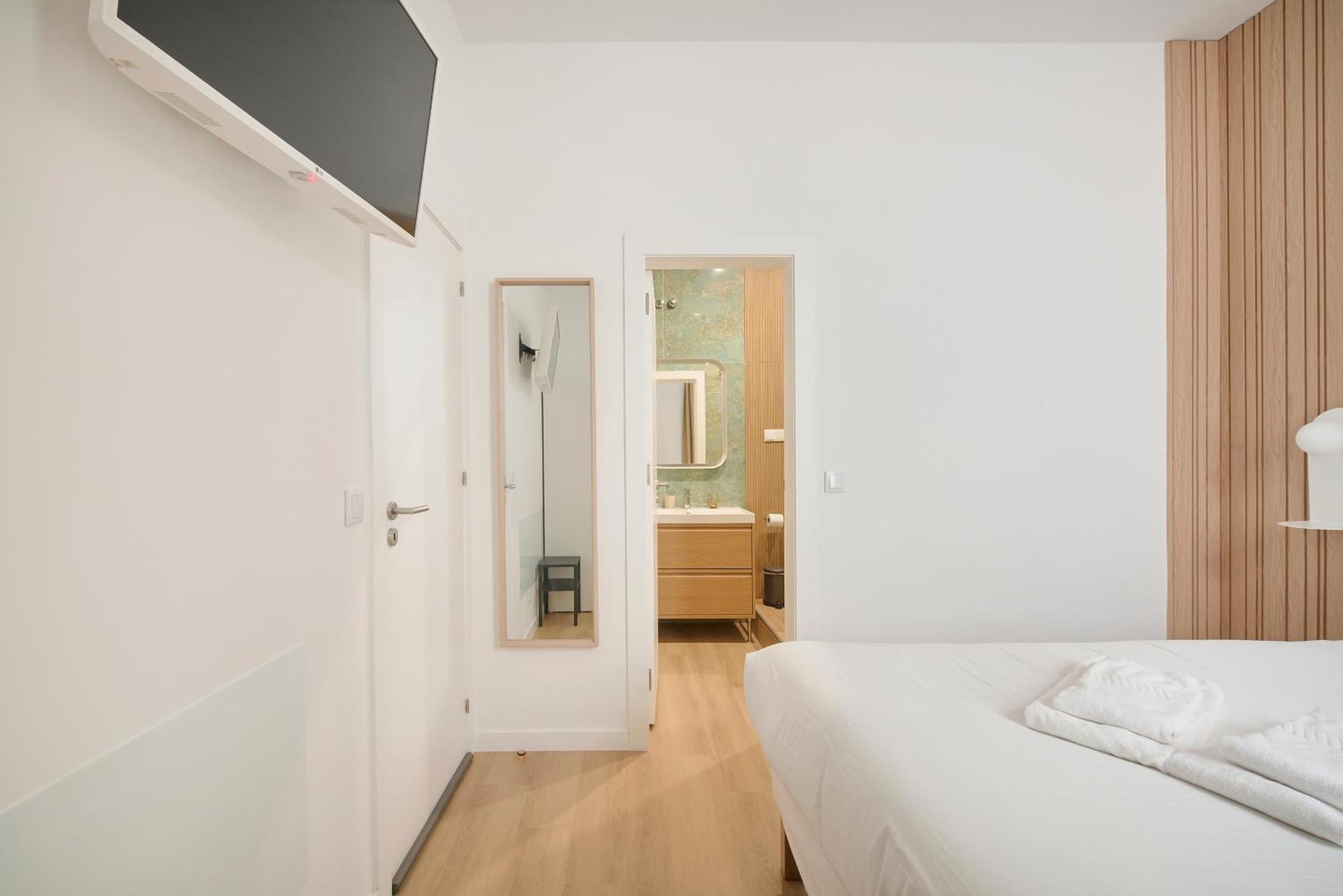 Brand New Anjos Hostal
